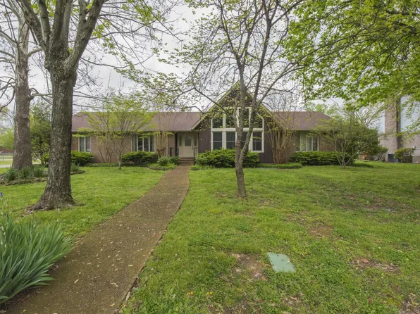 1410 Huntington Dr, Murfreesboro, TN 37130
