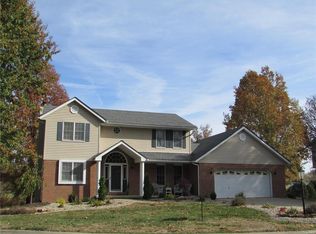 5135 Riverwood Dr, Godfrey, IL 62035