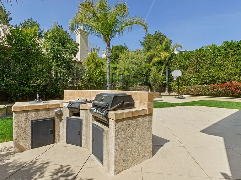 11349 Ferrara Ln — Photo 43
