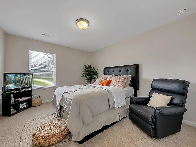 441 Timberleaf Rd — Photo 33