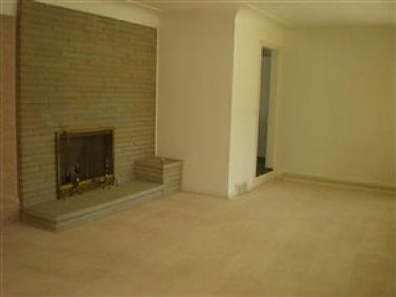 2nd image of 405 Yvonne Dr