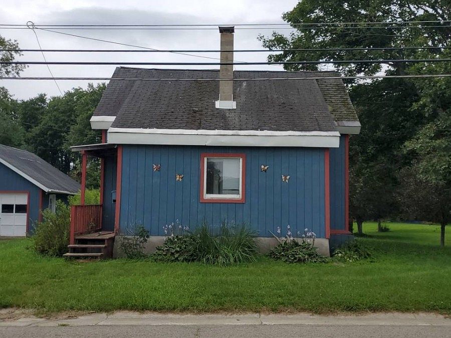 1st image of 610 Erie St