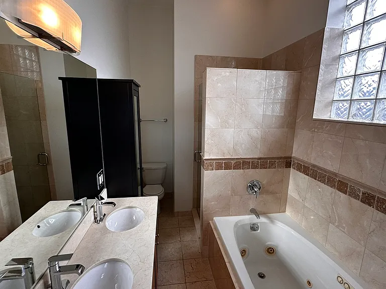 1516 W 19th St #3 — Photo 18