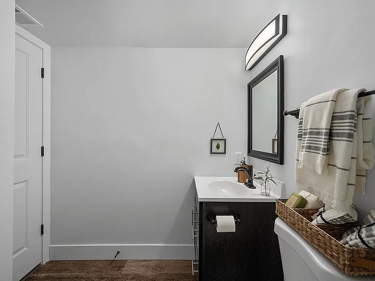 Millcroft Apartments — Photo 19