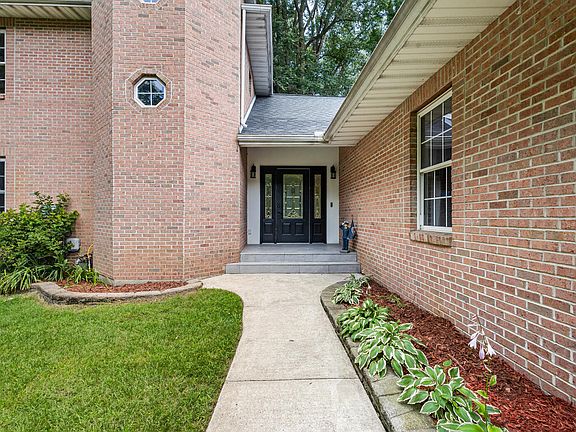 3rd image of 3439 Michael Ln