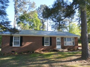 104 Squirrel Tree Rd, Greenwood, SC 29646