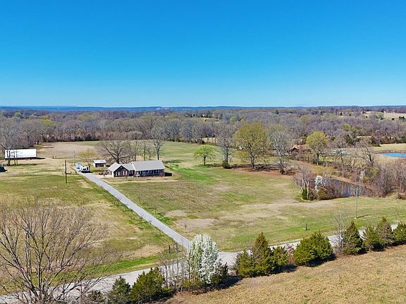 3rd image of 245 Watson Rd