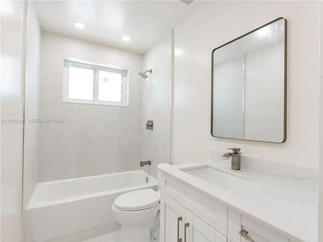 254 SW 4th St — Photo 16