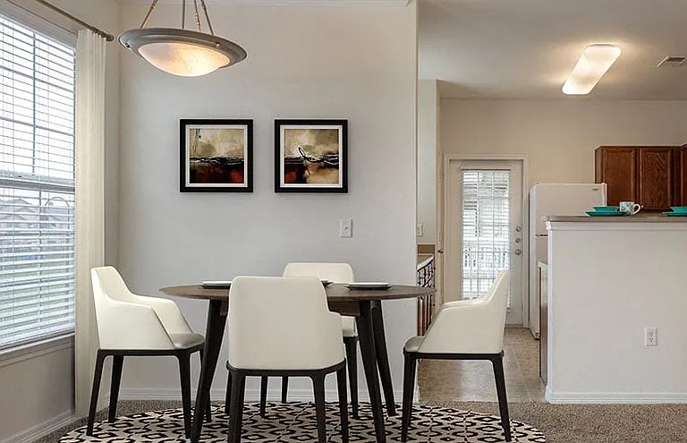 The Manor Homes of Arborwalk Apartments — Photo 25