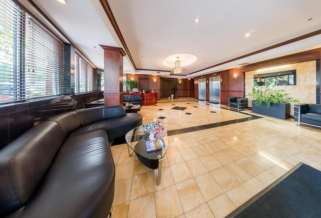 140 Pitman St, Providence, RI 02906 Zillow