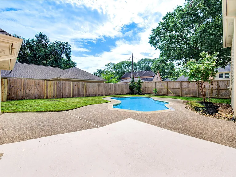 9115 Taidswood Dr — Photo 39