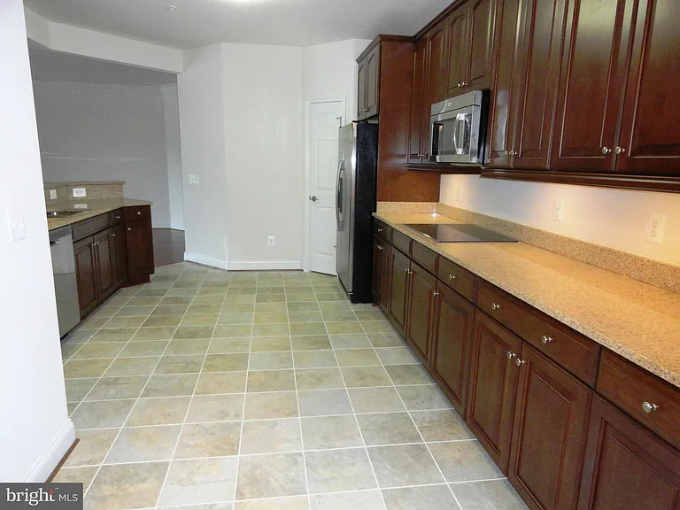 3100 Stone Cliff Dr #201 — Photo 5