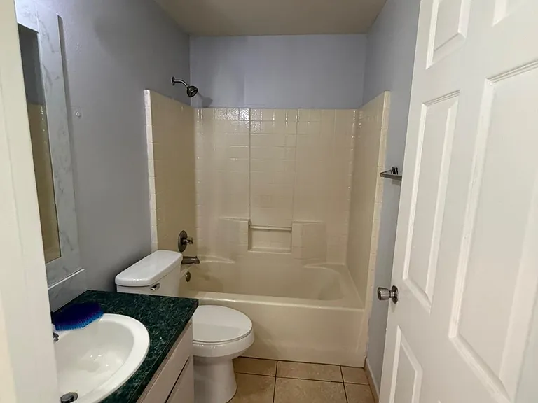 52 Bradford Ct — Photo 9