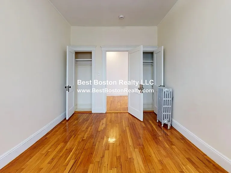 202 Baker St #2 — Photo 5