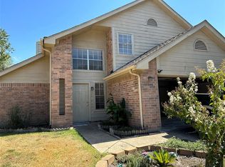 8446 Lake Crystal Dr, Houston, TX 77095