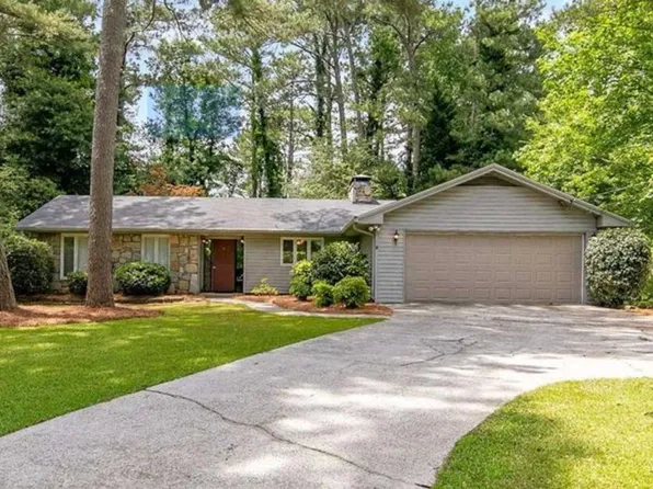 1408 Fairfield Dr SW, Lilburn, GA 30047