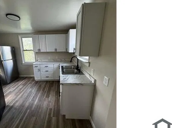 812 Spring St, Braddock, PA 15104