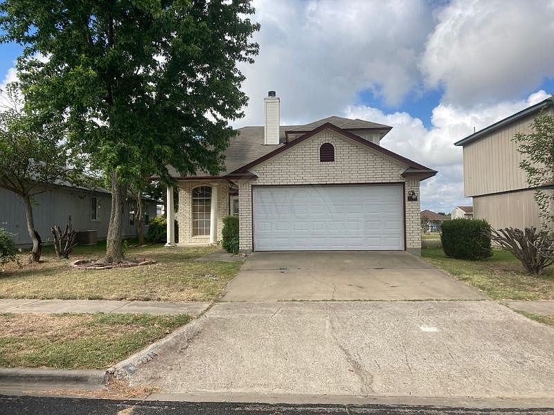 1st image of 2214 Garrett Dr
