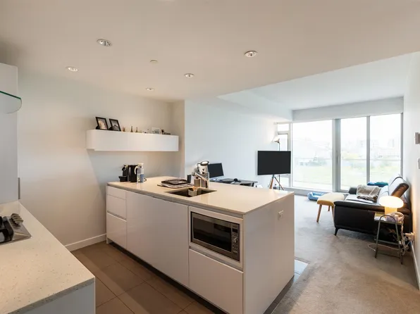 5111 Brighouse Way #403, Richmond, BC V7C 0A6