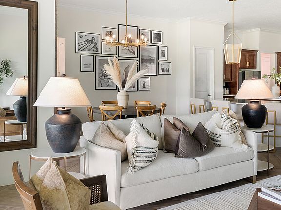 Florenzo Living Room