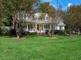 4 Pineburr Ct, Greensboro, NC 27455