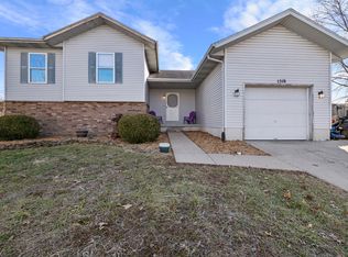 1516 W Meadow St, Ozark, MO 65721