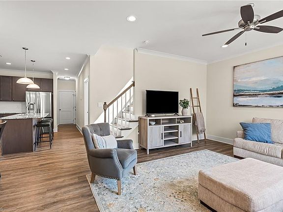 5th image of 1411 Springvale Hill Dr