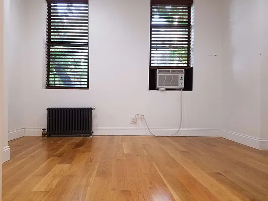 Rented by Compass | media 21