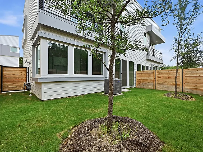 2000 Riverside Farms Rd #18101 — Photo 16
