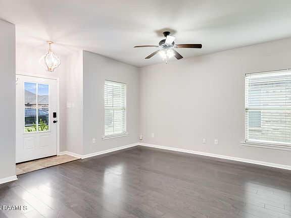 4th image of 313 Burndap Way