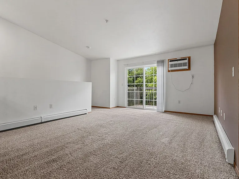 228 Baker Blvd — Photo 11