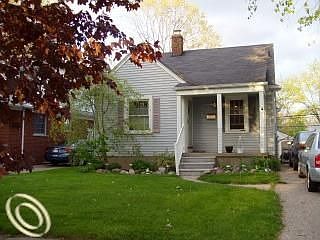 2nd image of 200 N Alexander Ave