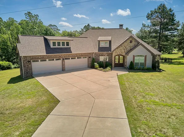 5665 Shore Dr, Hensley, AR 72065