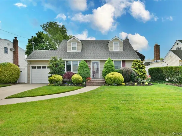 1872 Chester Drive, East Meadow, NY 11554