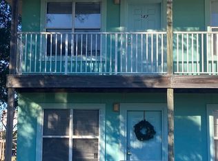 587 Florosa Ct, Mary Esther, FL 32569