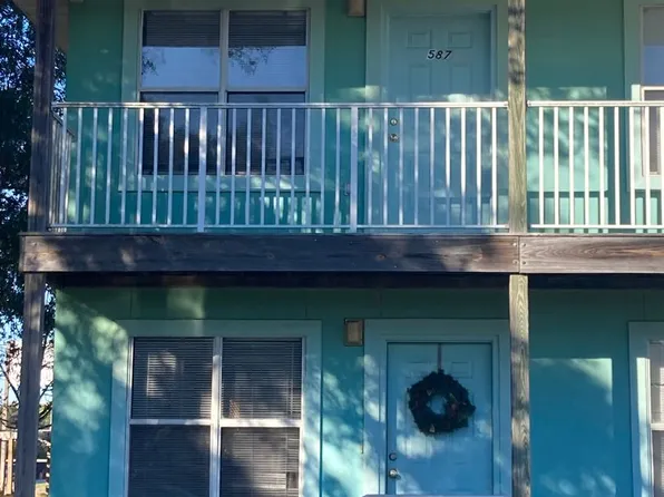587 Florosa Ct, Mary Esther, FL 32569