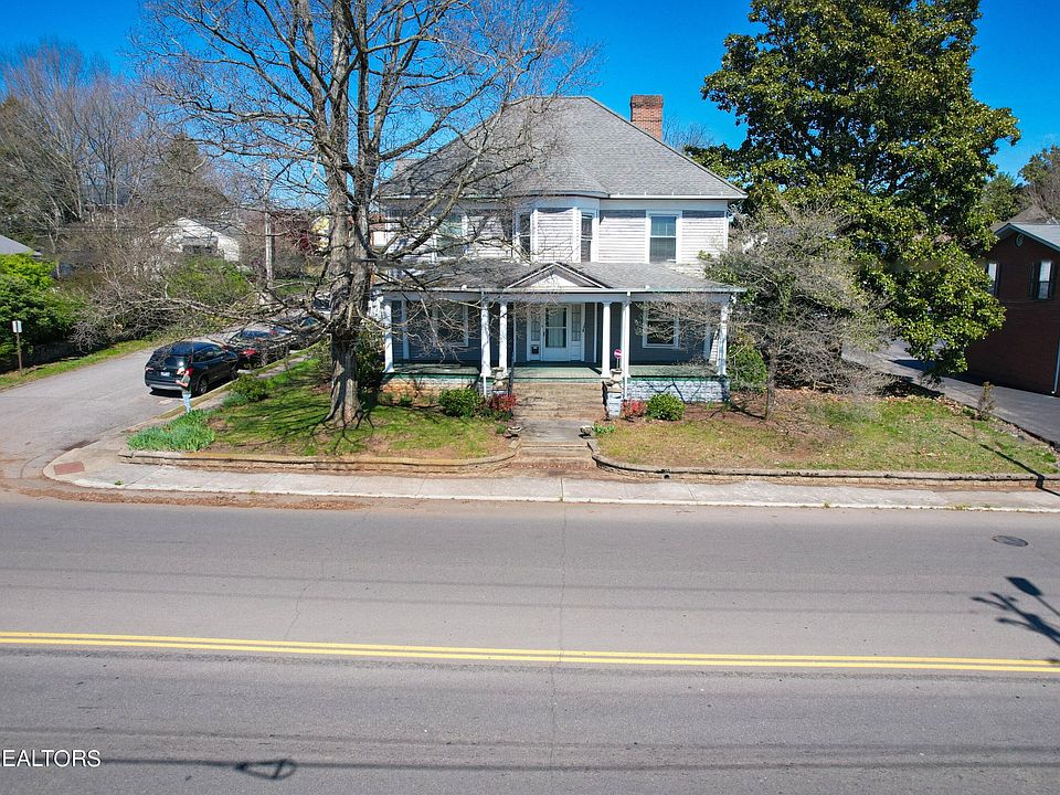 1st image of 728 W 1st North St