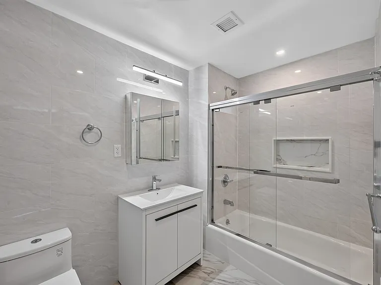 41-34 45th St #PENTHOUSE — Photo 6