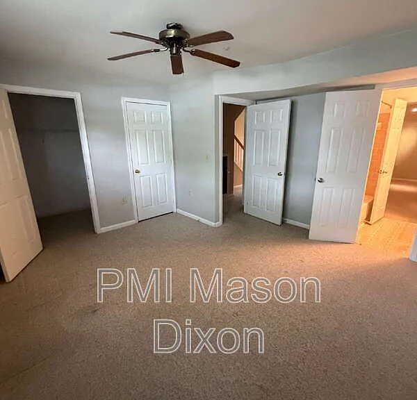 2404 Sandwich Ct — Photo 18