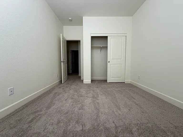 1744 Eagle Landing Dr — Photo 15