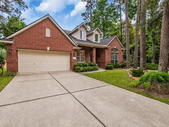 2 Clarewood Ct, Conroe, TX 77385