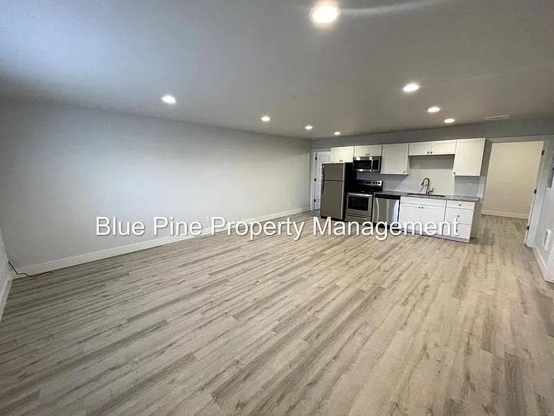 Building Photo - 170 Opal Ct #2