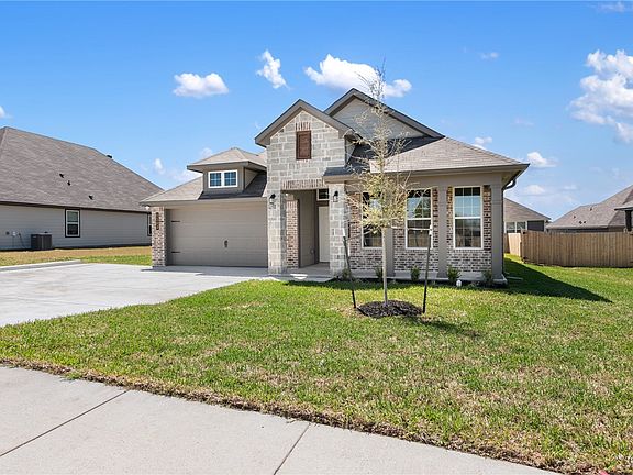 2nd image of 2203 Autumn Lake Dr