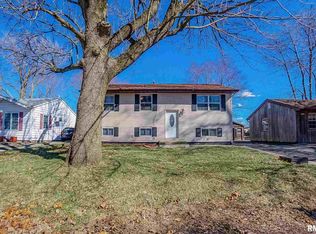 328 Parkview Dr, Rochester, IL 62563