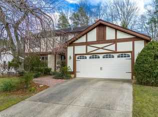 4615 Diplomat Dr, Stow, OH 44224