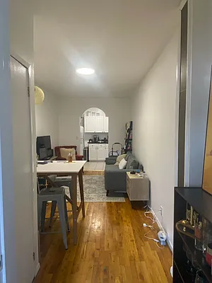 Rented by Compass | media 9