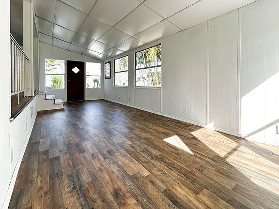 4th image of 3223 N Lockwood Ridge Rd #104A