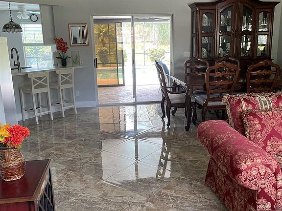 5th image of 1072 SW Dalton Avenue