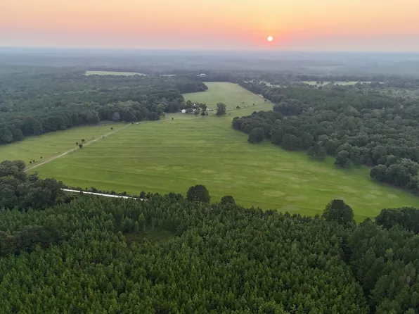 8645 Moores Mill Creek Rd, Baker, FL 32531