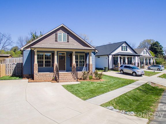 2nd image of 614 Lakeview Dr
